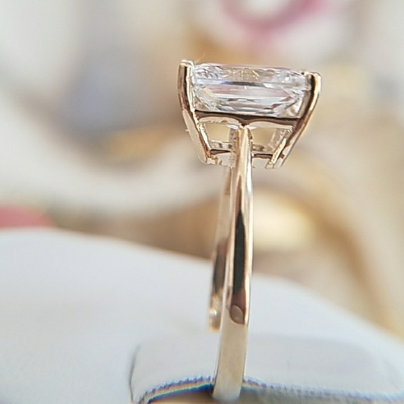 New Custom made 3ct Emerald cut 14k Solid Yellow Gold Engagement Ring - Picture 8 of 8